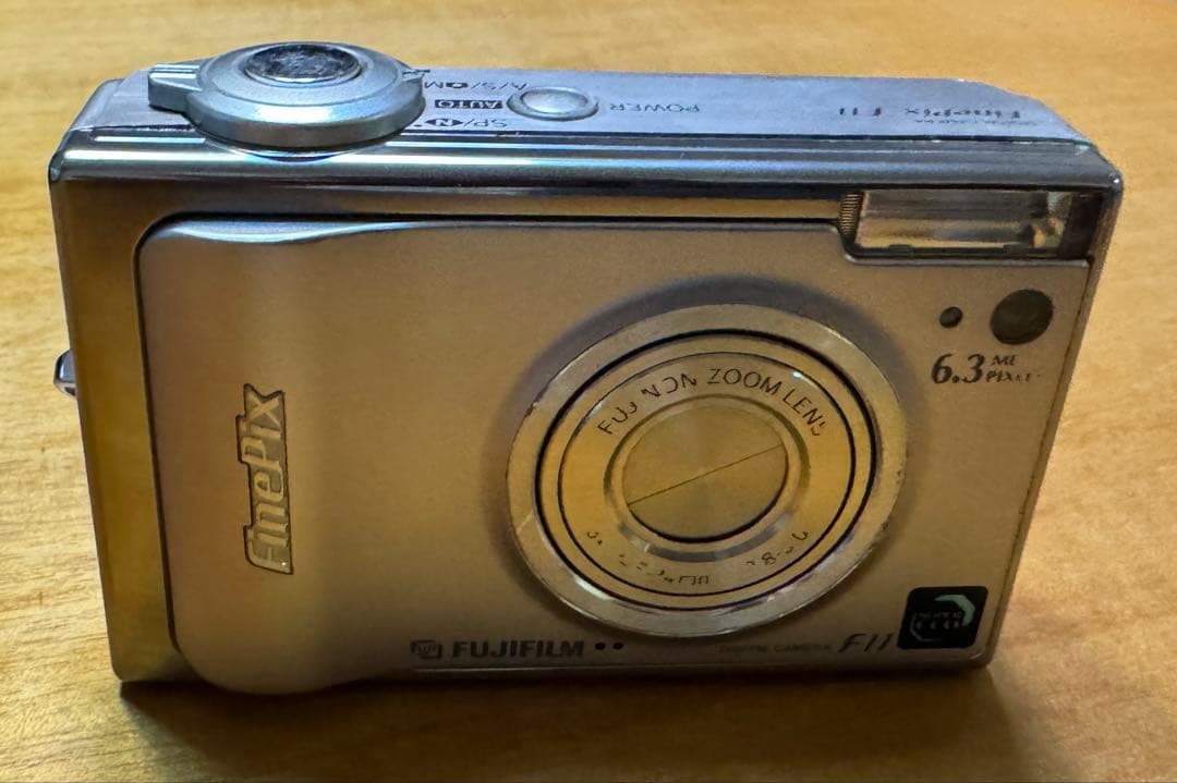 Fujifilm FinePix F11 6.3メガピクセル