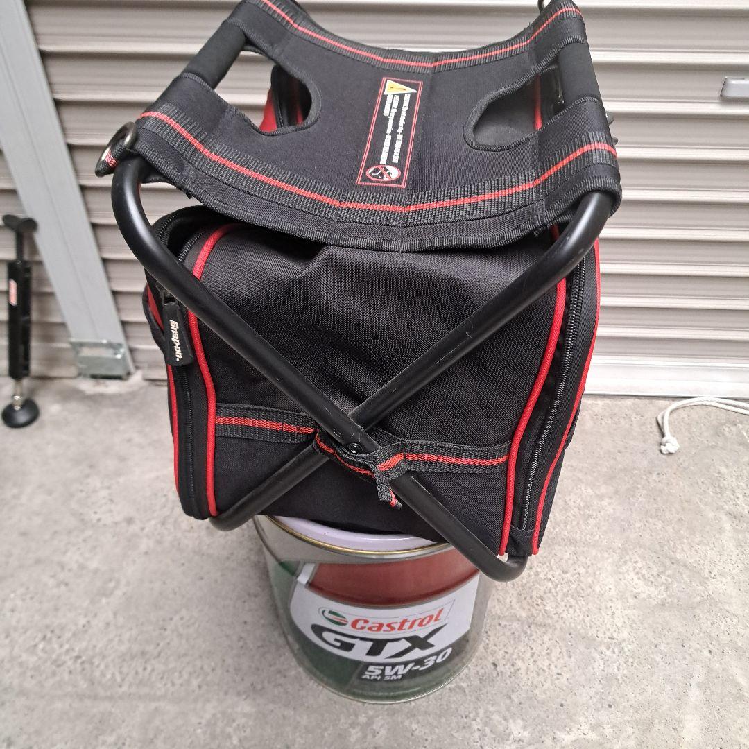 Snap-on 折りたたみ式工具収納椅子