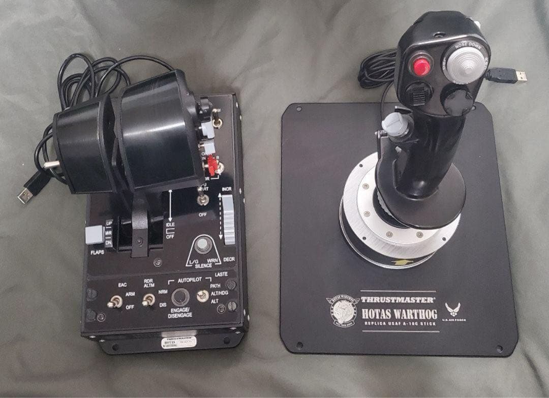 THRUSTMASTER WARTHOG HOTAS＋机取り付け金具