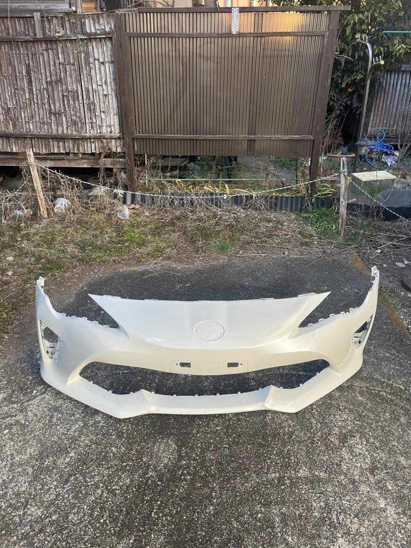 86 zn6 後期フロントバンパー