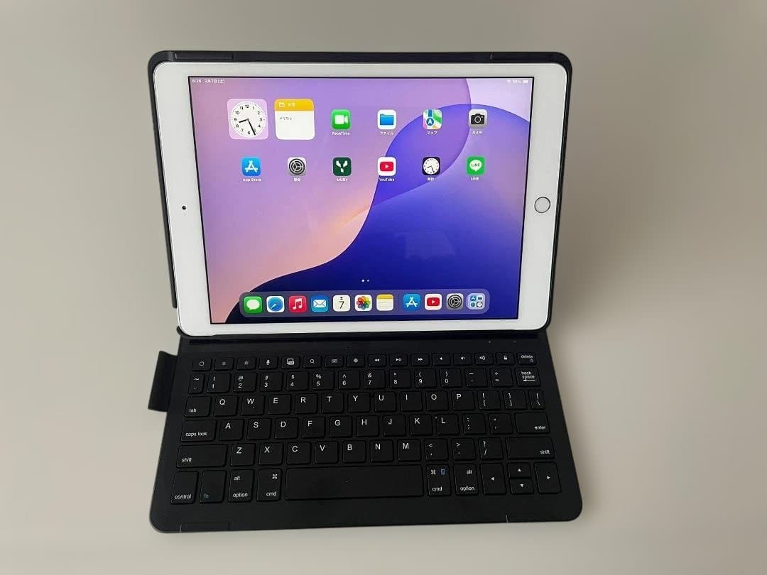 ★電池良好☆iPad7 第7世代 32GB WIFI☆キーボードケース付き★