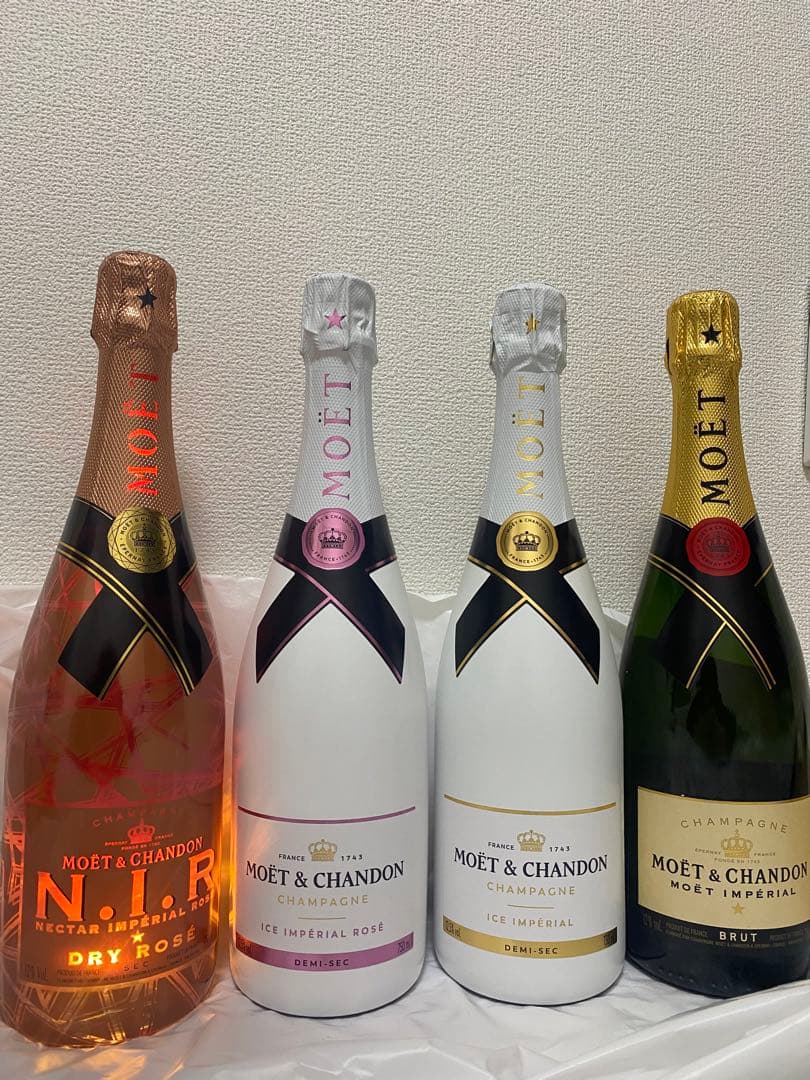 即日発送 モエ・エ・シャンドン シャンパン 4本セット