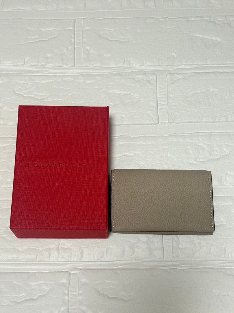 新品未使用◎BONAVENTURA ボナベンチュラ ベージュ レザー 名刺入れ