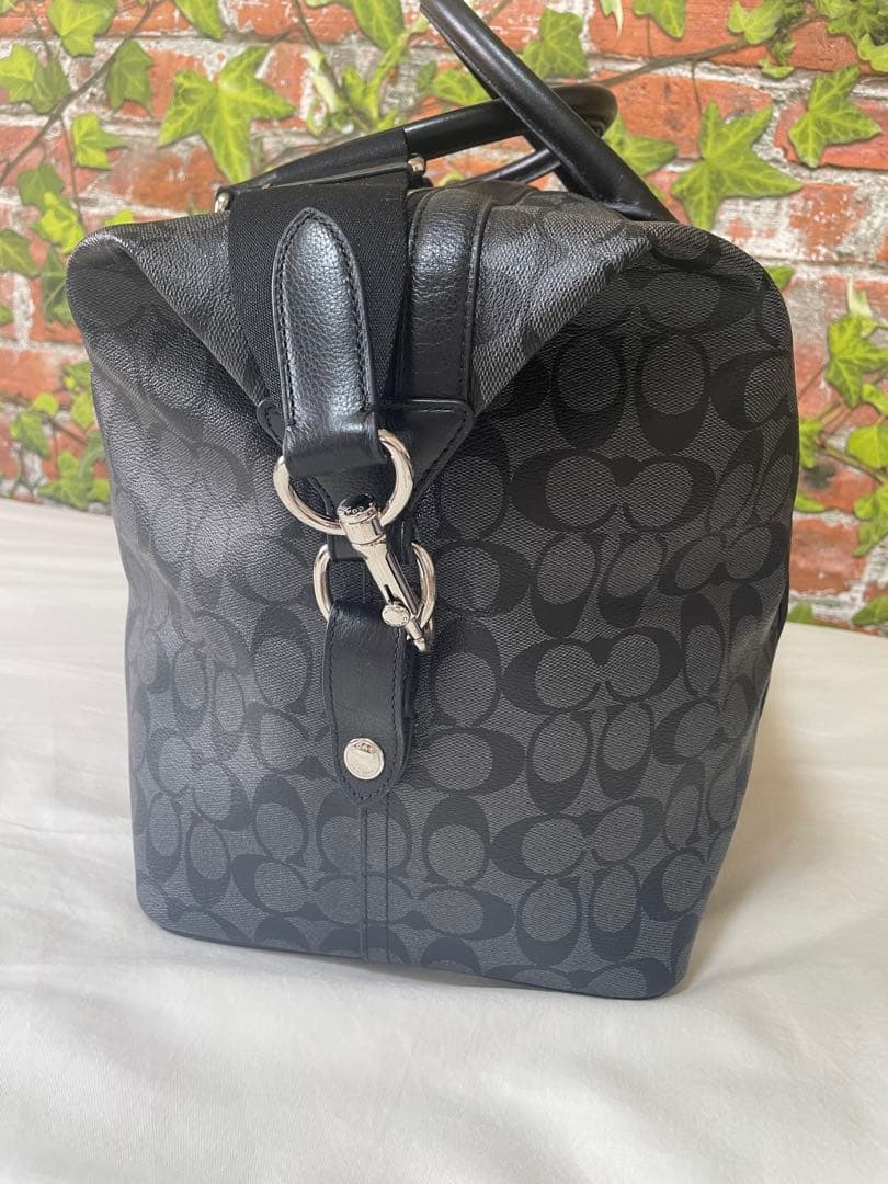 はるまきcoach シグネチャー　ボストンバック　ショルダーストラップ付き