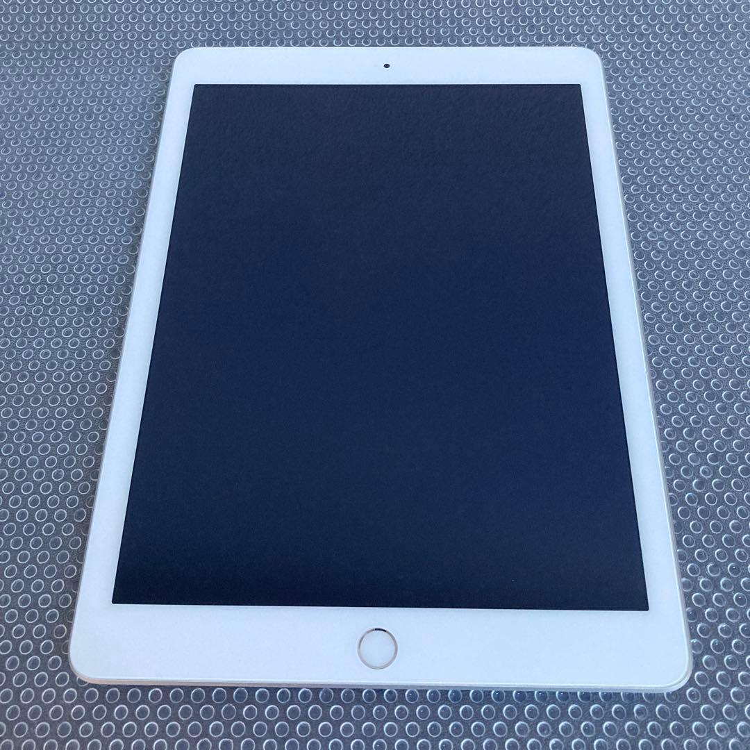 3132 美品☆電池ほぼ新品☆iPad5 第5世代 32GB SIMフリー☆
