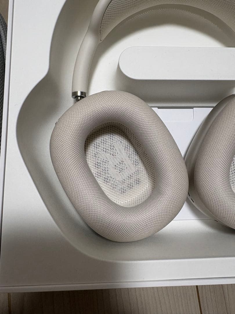 AirPods Max 第二世代 スターライト 美品 箱あり 保証あり　ケース