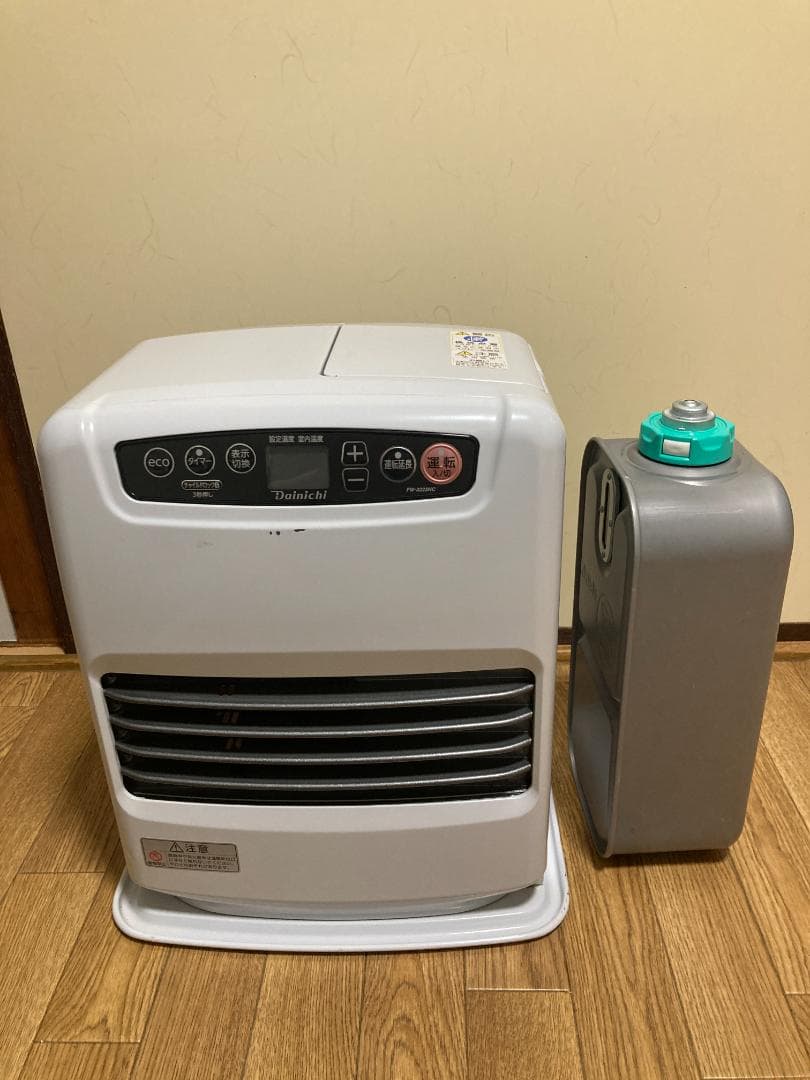 ★美品★2023年製★5.0L ★ダイニチ 石油ファンヒーターFW-3223NC