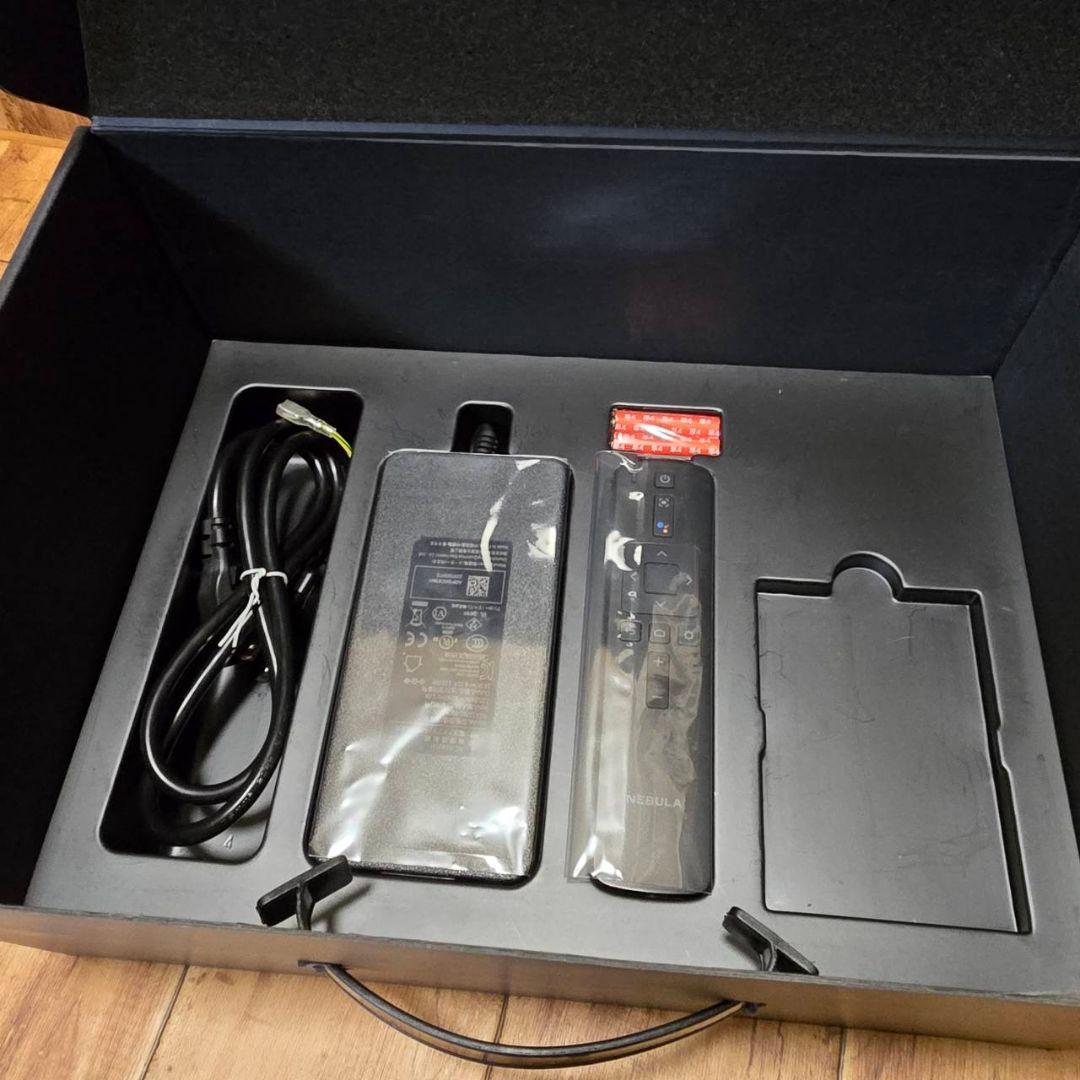 【かんさん専用】【使用3ヶ月 】Nebula Cosmos プロジェクター