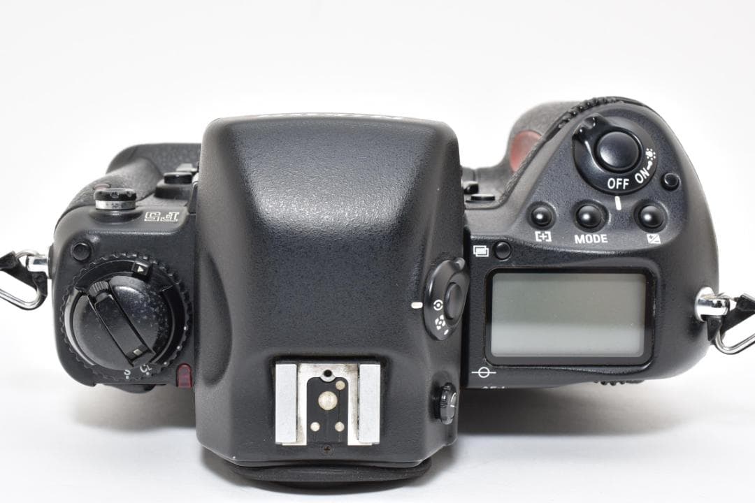 美品 NIKON F5 本体 ストラップ付 フィルムカメラ モルト良好 M849