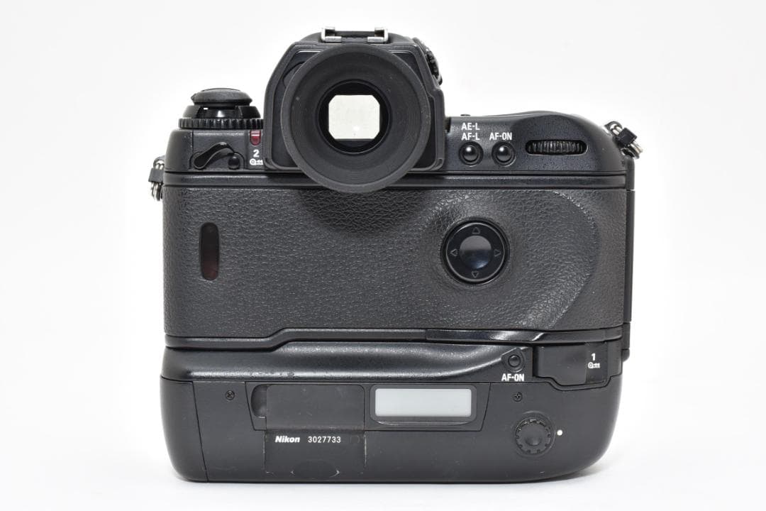美品 NIKON F5 本体 ストラップ付 フィルムカメラ モルト良好 M849