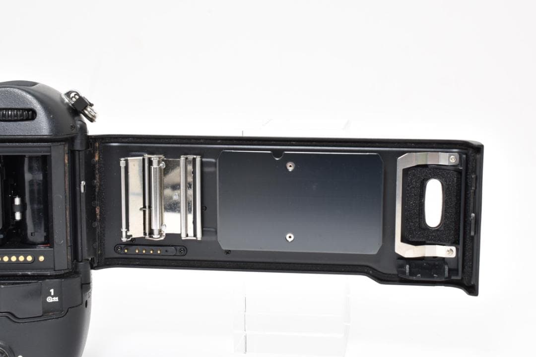 美品 NIKON F5 本体 ストラップ付 フィルムカメラ モルト良好 M849