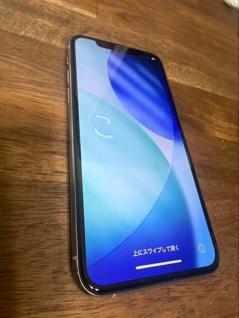 iPhone 11 Pro、シルバー、本体箱イヤホンステッカー付き