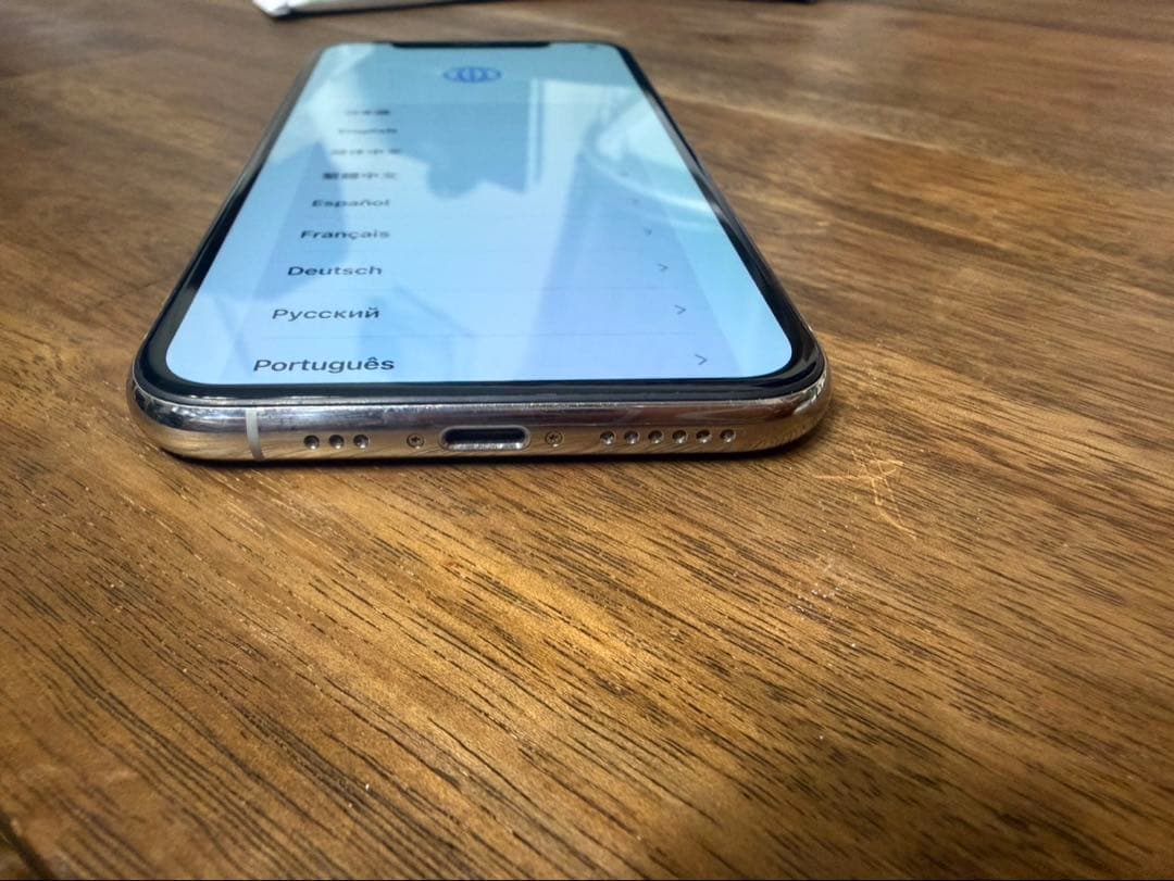 iPhone 11 Pro、シルバー、本体箱イヤホンステッカー付き