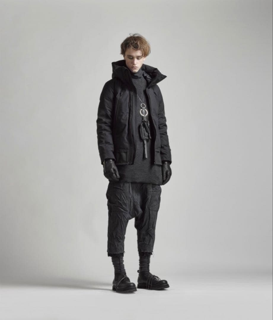 The Viridi-anne × RIPVANWINKLEダウンジャケット