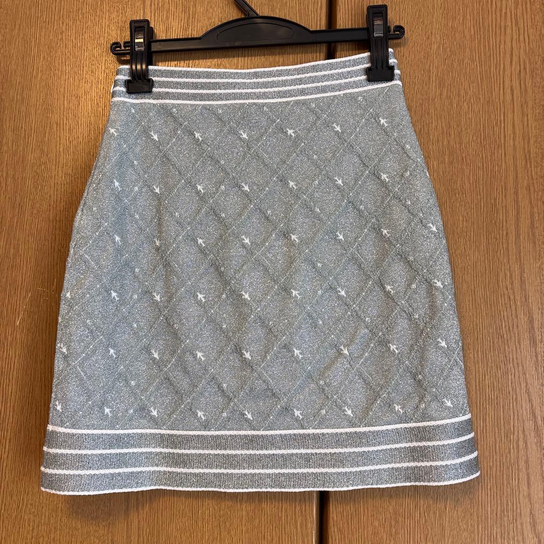 お値下げ極美品　シャネル　グレー シルバー　スカート　サイズ34