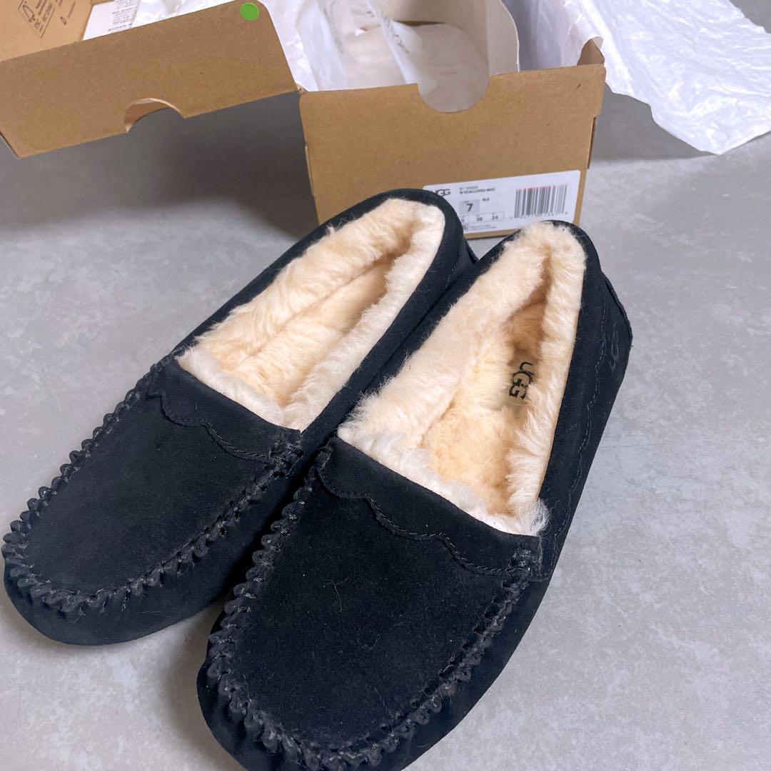 UGG アグ スリッポン 新品　24センチ