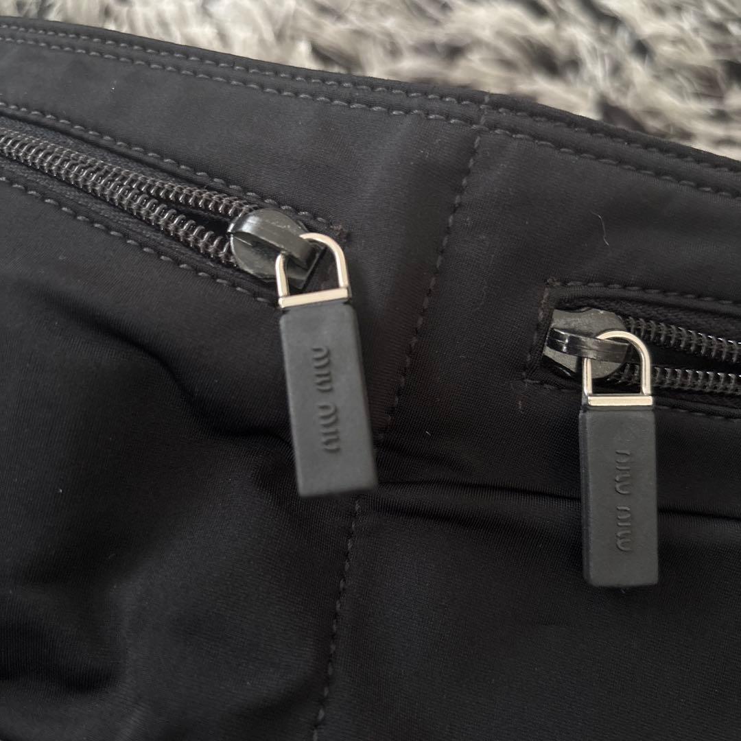 美品　MIUMIU ミュウミュウ　アーカイブウェストバッグ　黒