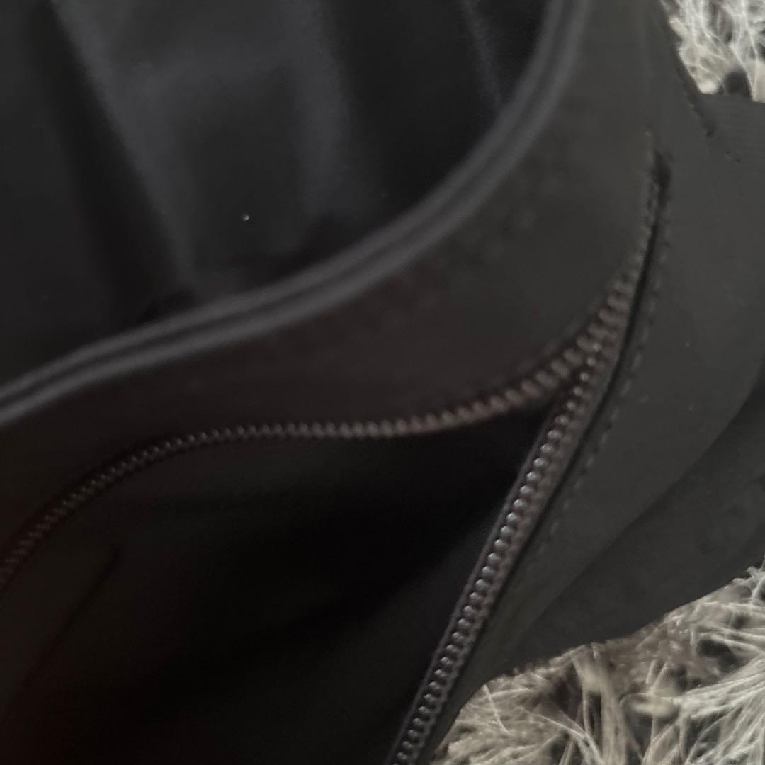 美品　MIUMIU ミュウミュウ　アーカイブウェストバッグ　黒