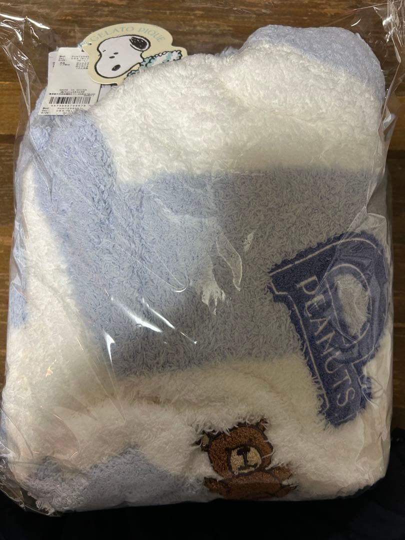 ジェラートピケ　スヌーピー UNISEX パーカー　新品未使用　M-Lサイズ