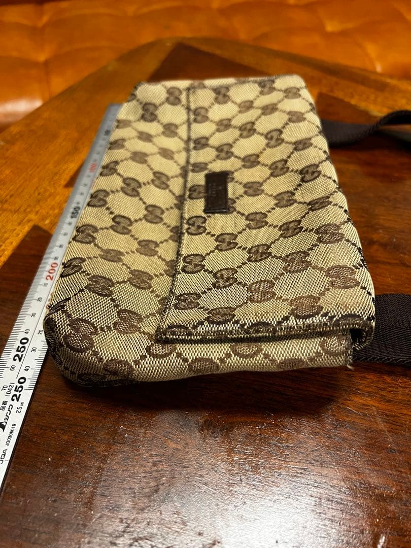 【値下げ】GUCCI GGキャンバス ボディバッグ