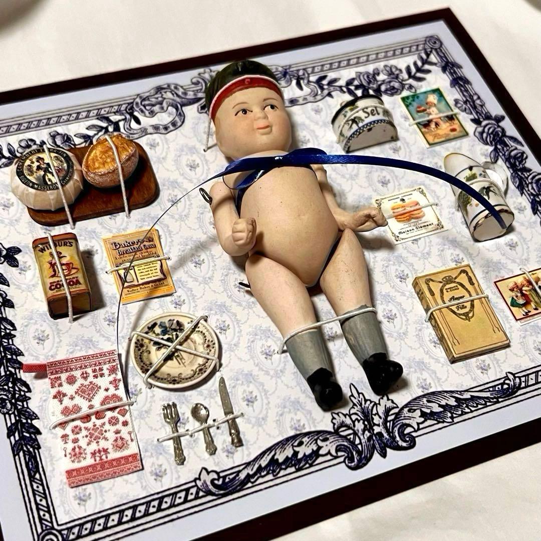 プレゼンテーションシート① 帽子を被った男の子 ビスクドール　ミニチュア小物