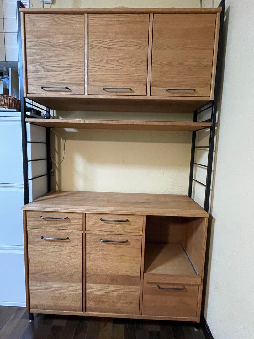 モモナチュラル　食器棚