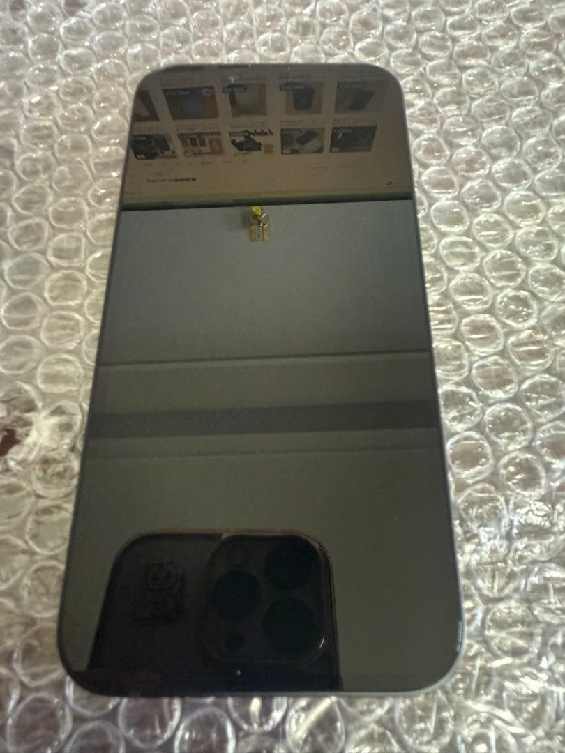 美品　iPhone 16e 128GB SIMフリー