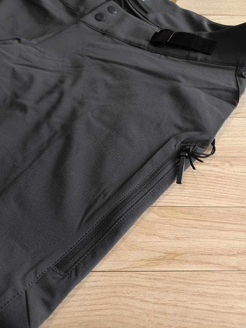 新品 Rapha トレイル ファスト+ライトショーツ メンズM / ハーフパンツ