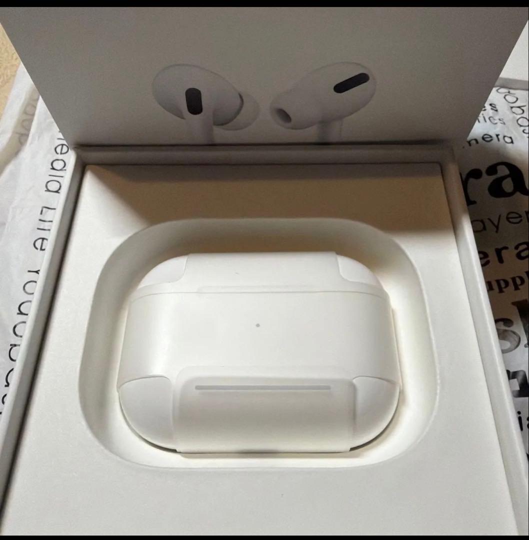 AirPods Pro 本体 ホワイト　美品　エアポッズ　イヤホン