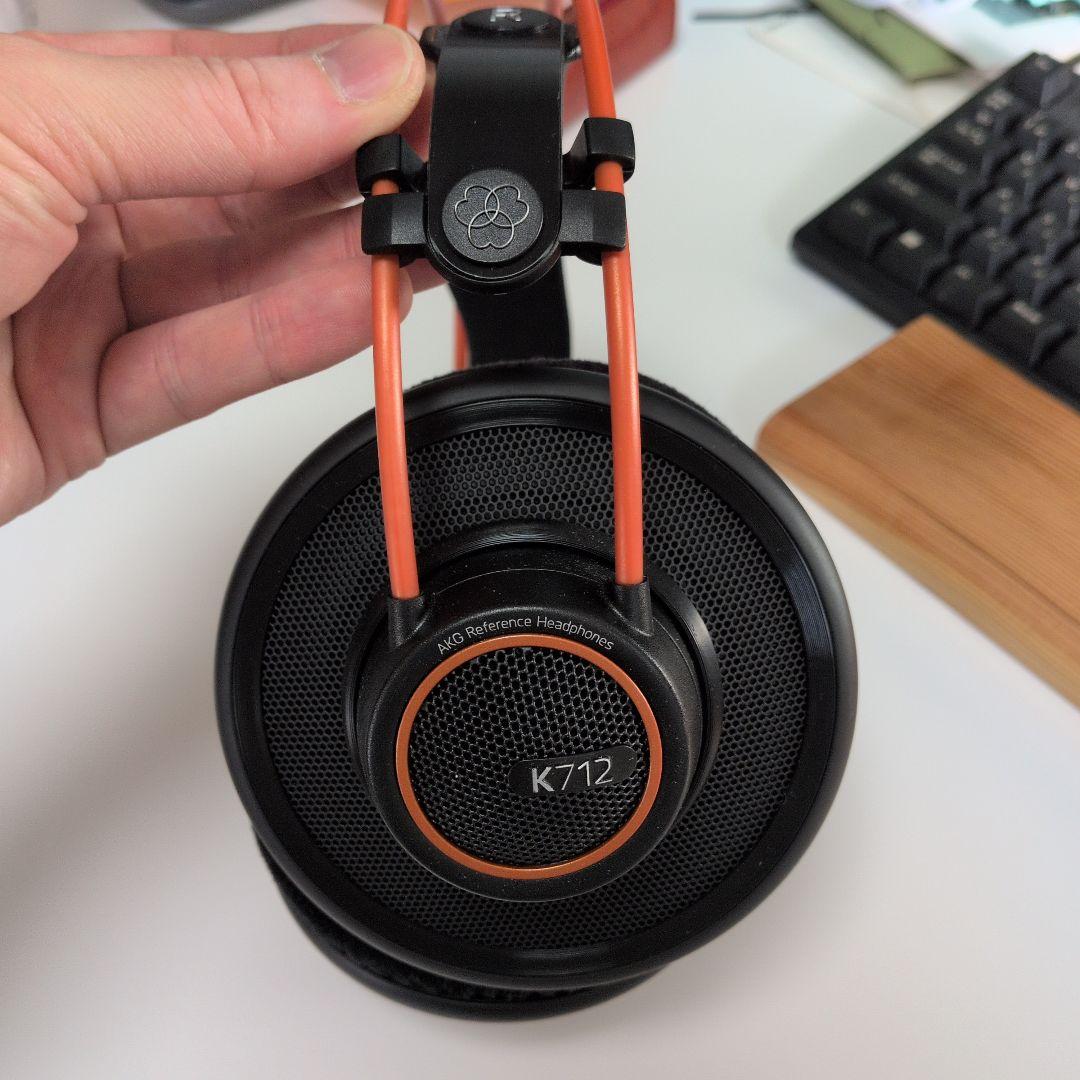 美品　元箱付き AKG ヘッドフォン　K712pro