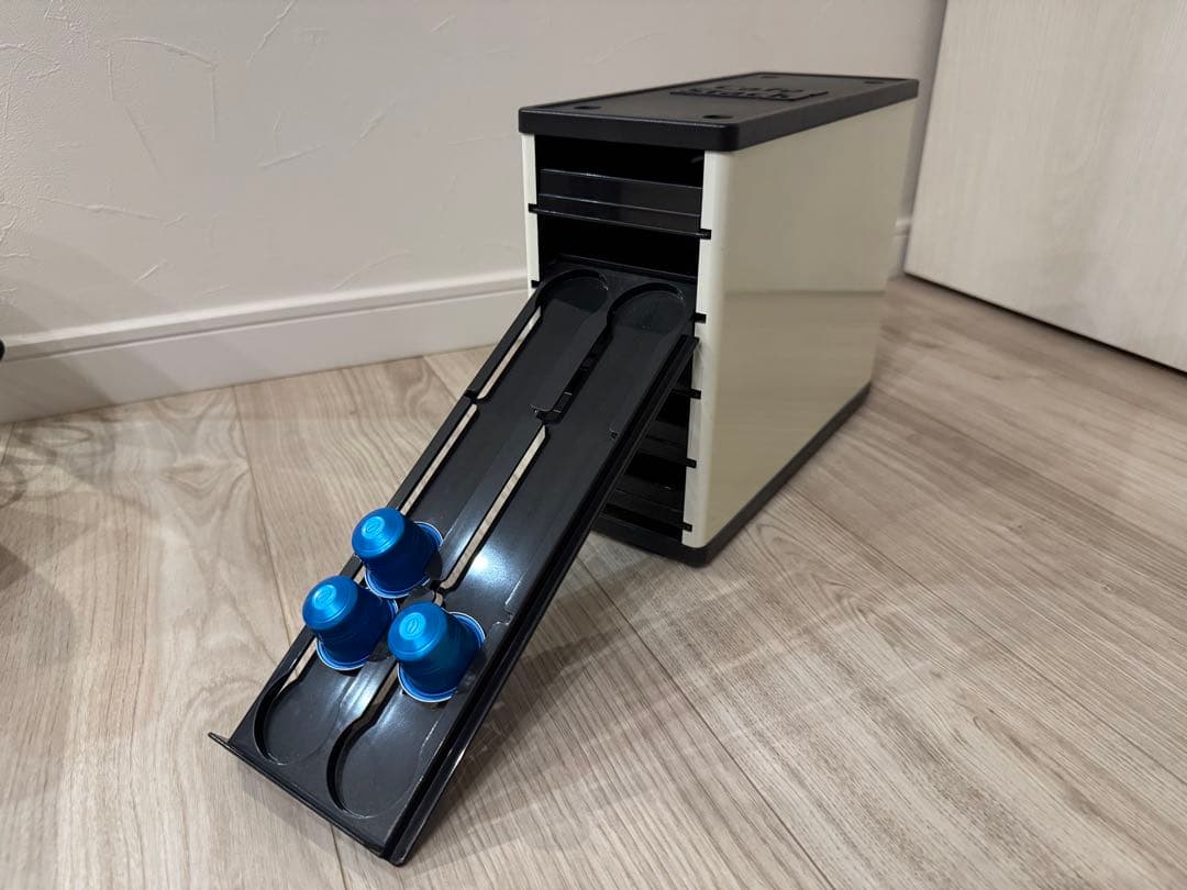 ネスプレッソ 本体 　ミルクフォーマー 　カプセルフォルダー セット