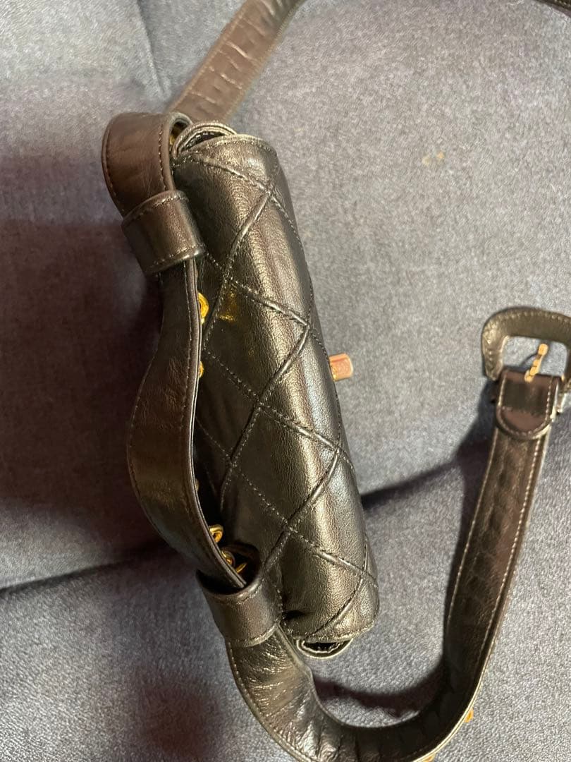 シャネルCHANEL ブラック ウエストポーチバッグ　ヴィンテージ