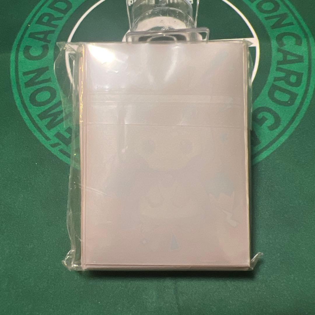 デッキシールド　ポンチョを着たピカチュウ（メガリザードンYver.）