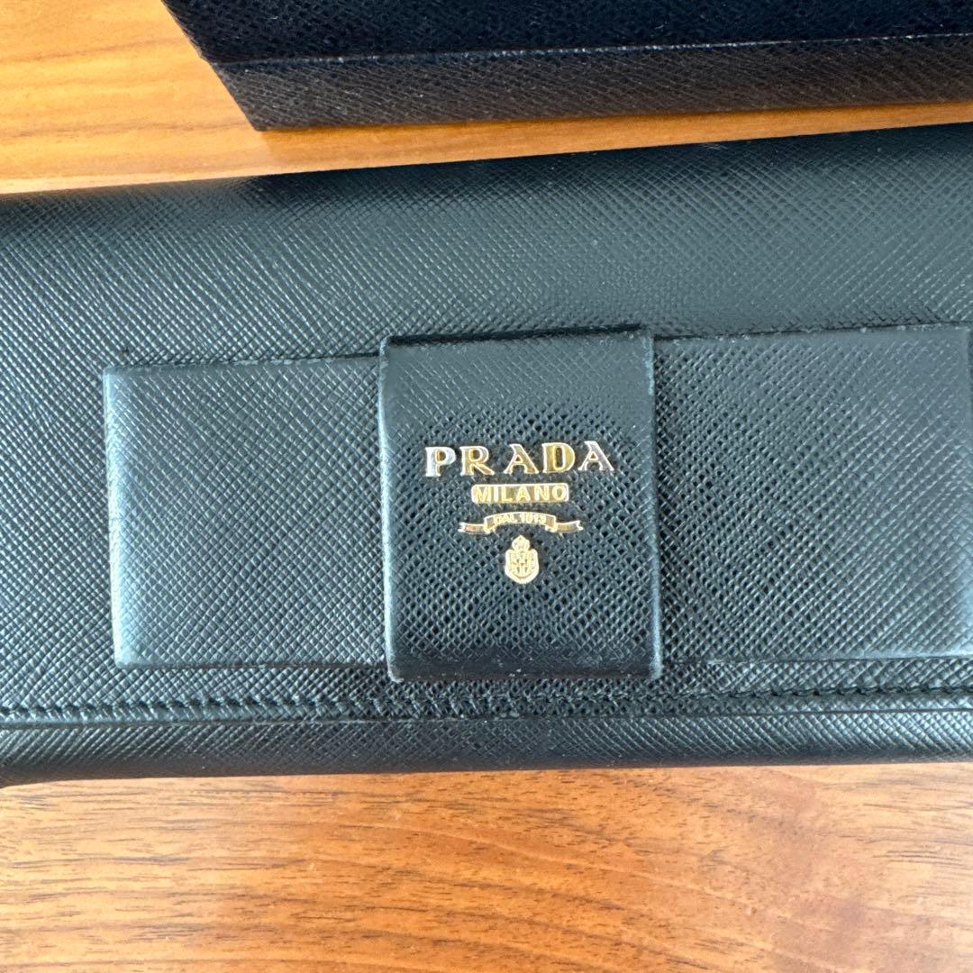PRADA リボン　長財布