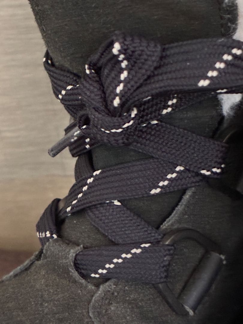 SOREL ファー付きムートンブーツ