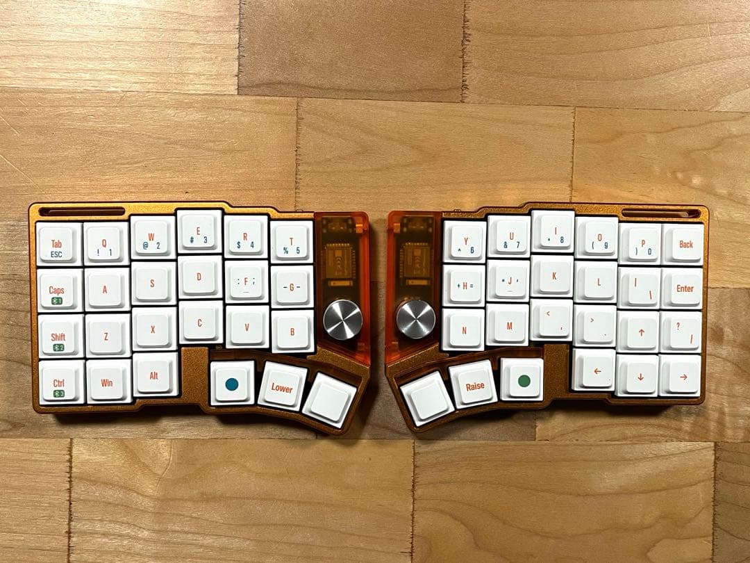 Cornix LP分割キーボード オレンジ　ケース付き