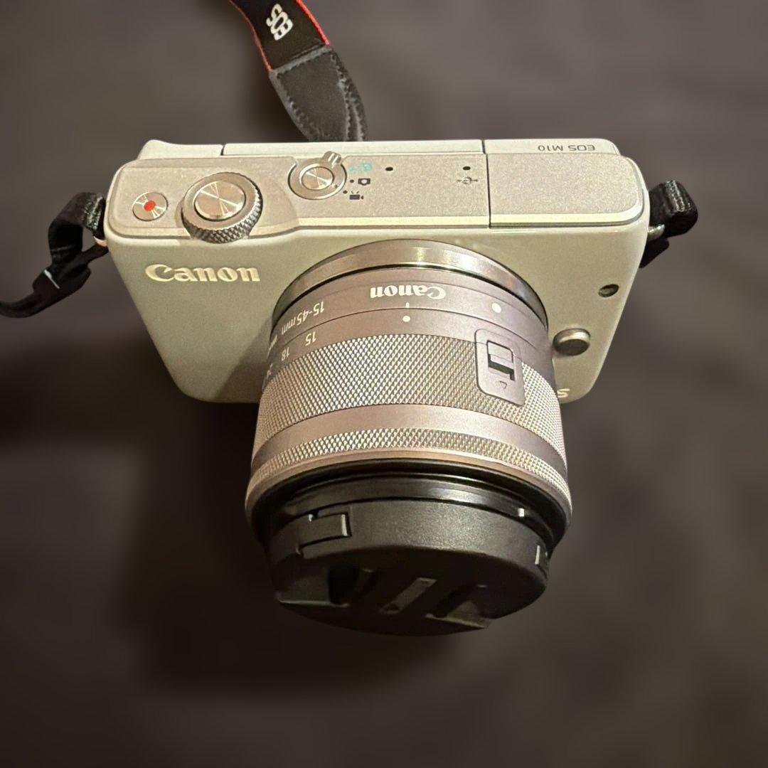 Canon ミラーレス一眼　EOS M10 デジタルカメラ　グレー