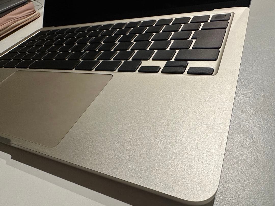 い*牛様 macbook air 2022 m2 16GB 512GB スターラ