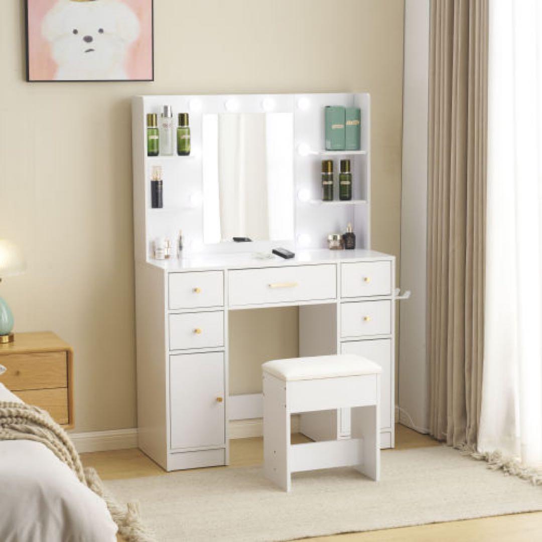 ホワイトドレッサー 照明付き