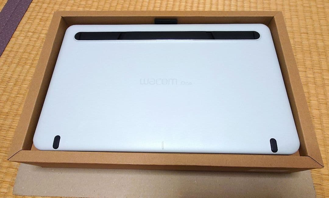Wacom One 液晶ペンタブレット 13.3インチ DTC133W1D