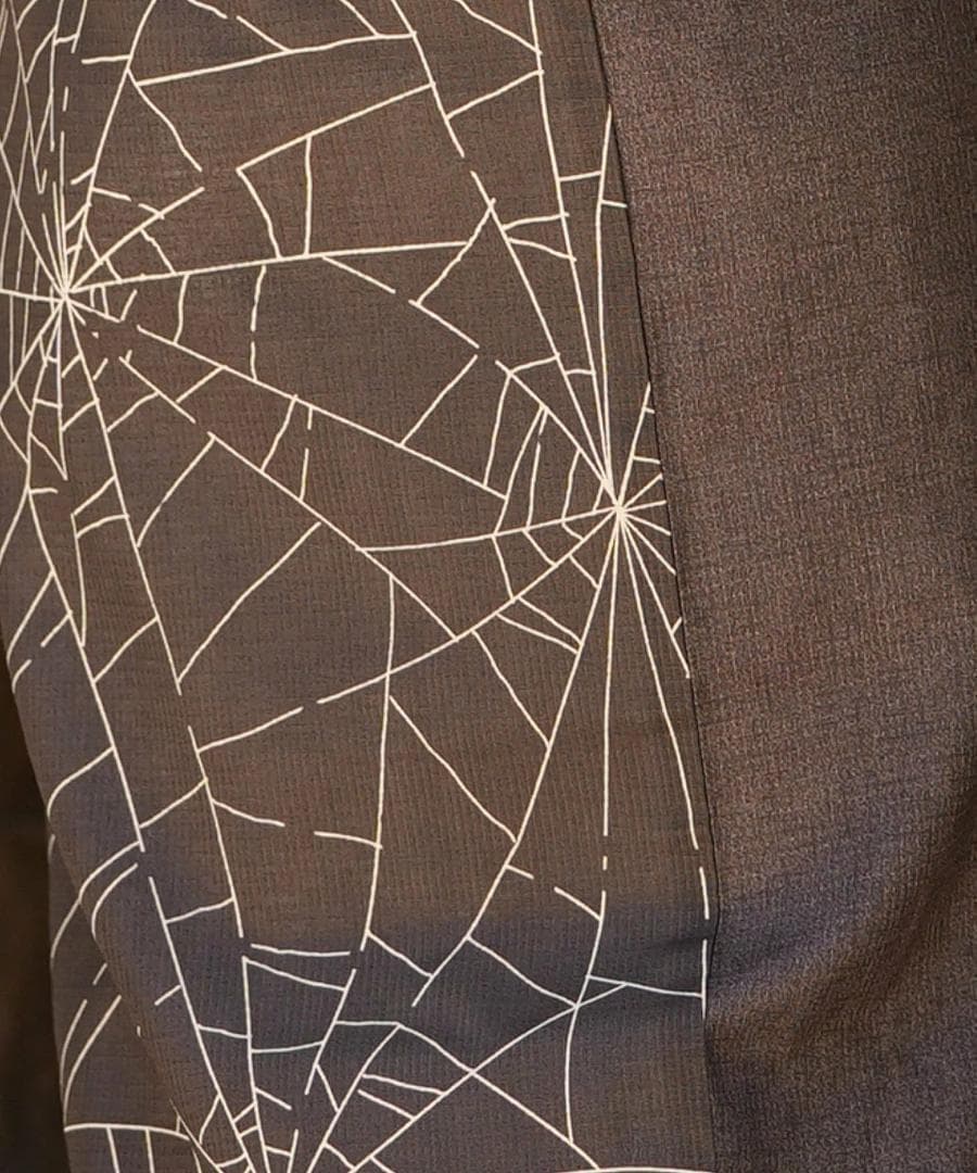 お任せ下駄つき◆最高品質和歌山染め日本生地◆こげ茶の変わり袖モダン蜘蛛の巣浴衣◆