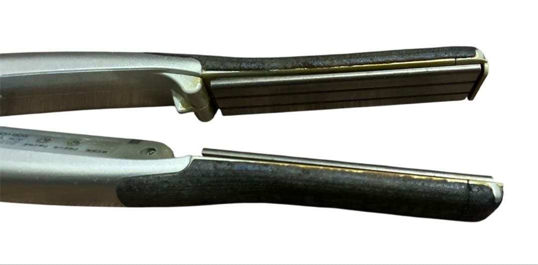 ADST アドストpremiumDS ストレートヘアアイロン　シルバー