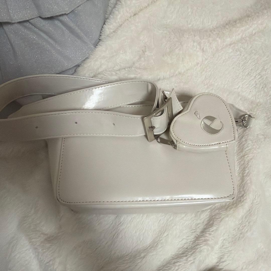 エピヌ　バッグ