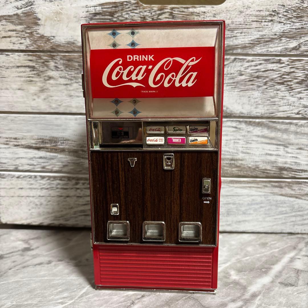 コカコーラ 自動販売機型 ミュージック 貯金箱