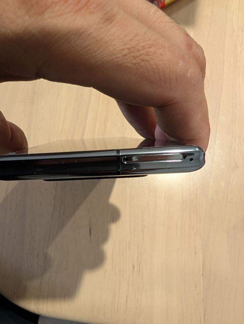 キャベツ煮太郎　AQUOS docomo 5G スマートフォン