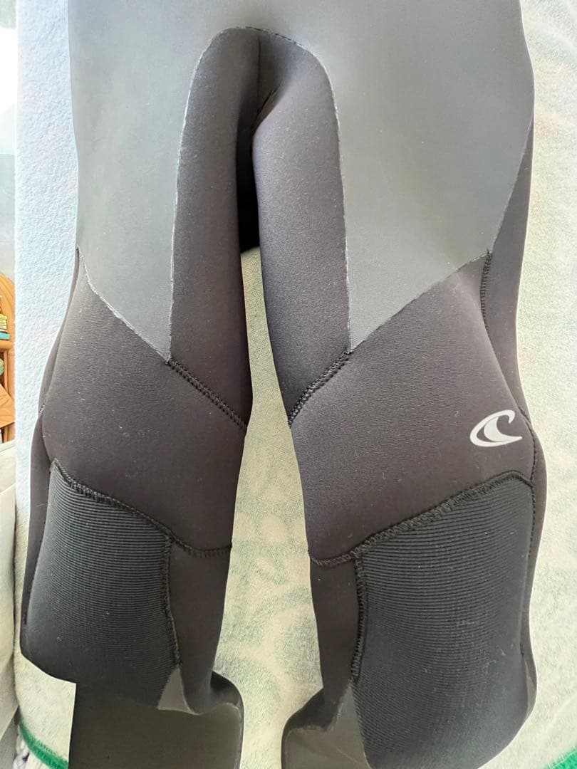 オニール　新品スーパーフリークセミドライ　メンズL