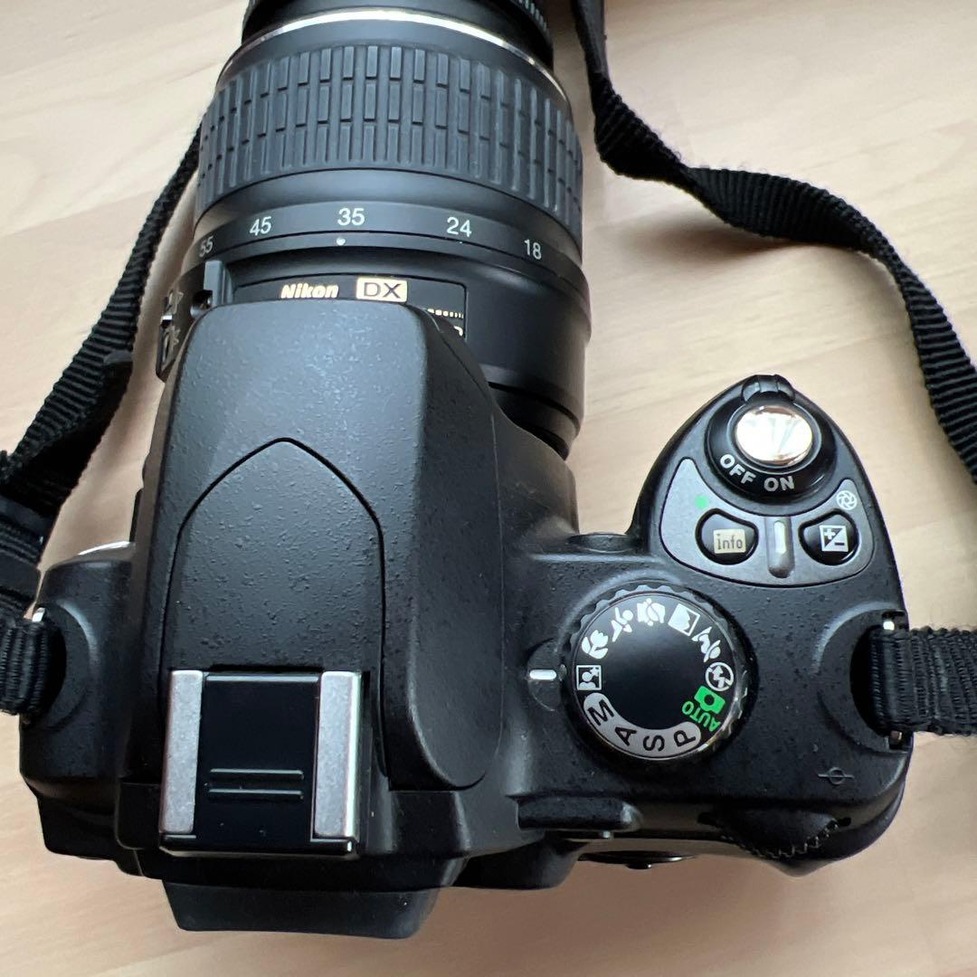 Nikonデジタル一眼レフカメラ D40