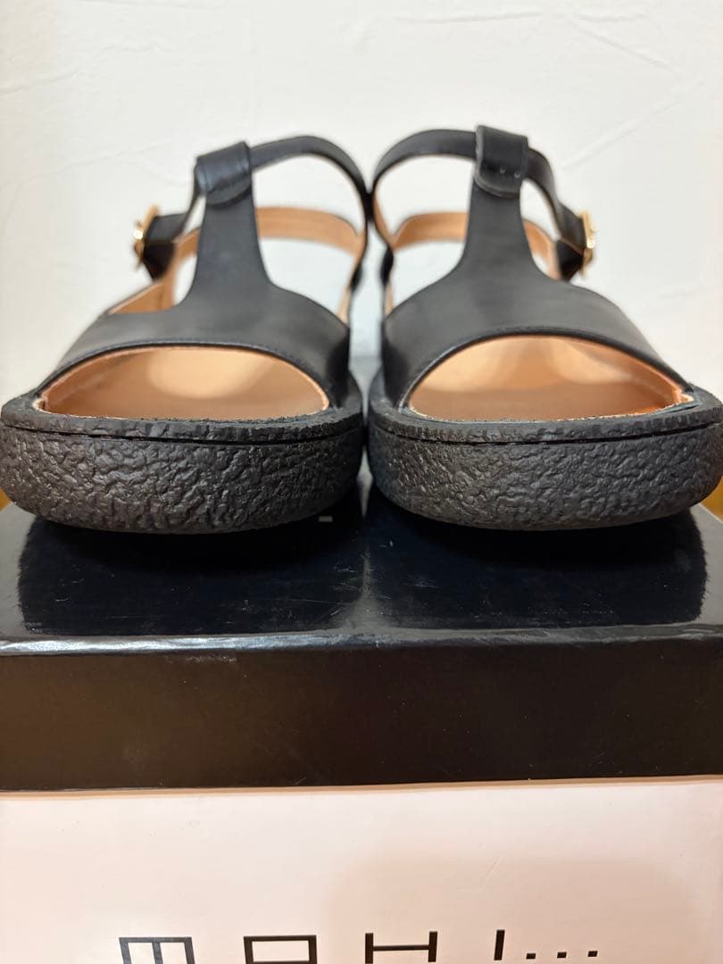 MOHI / Tストラップサンダル 38