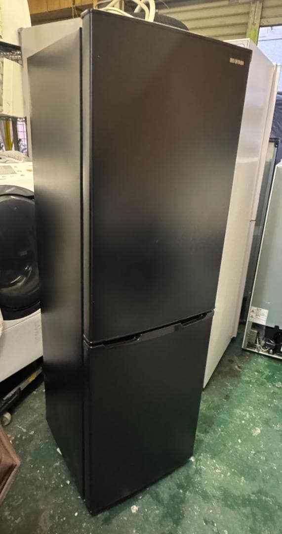 ブラック 冷蔵庫 下冷蔵上冷凍