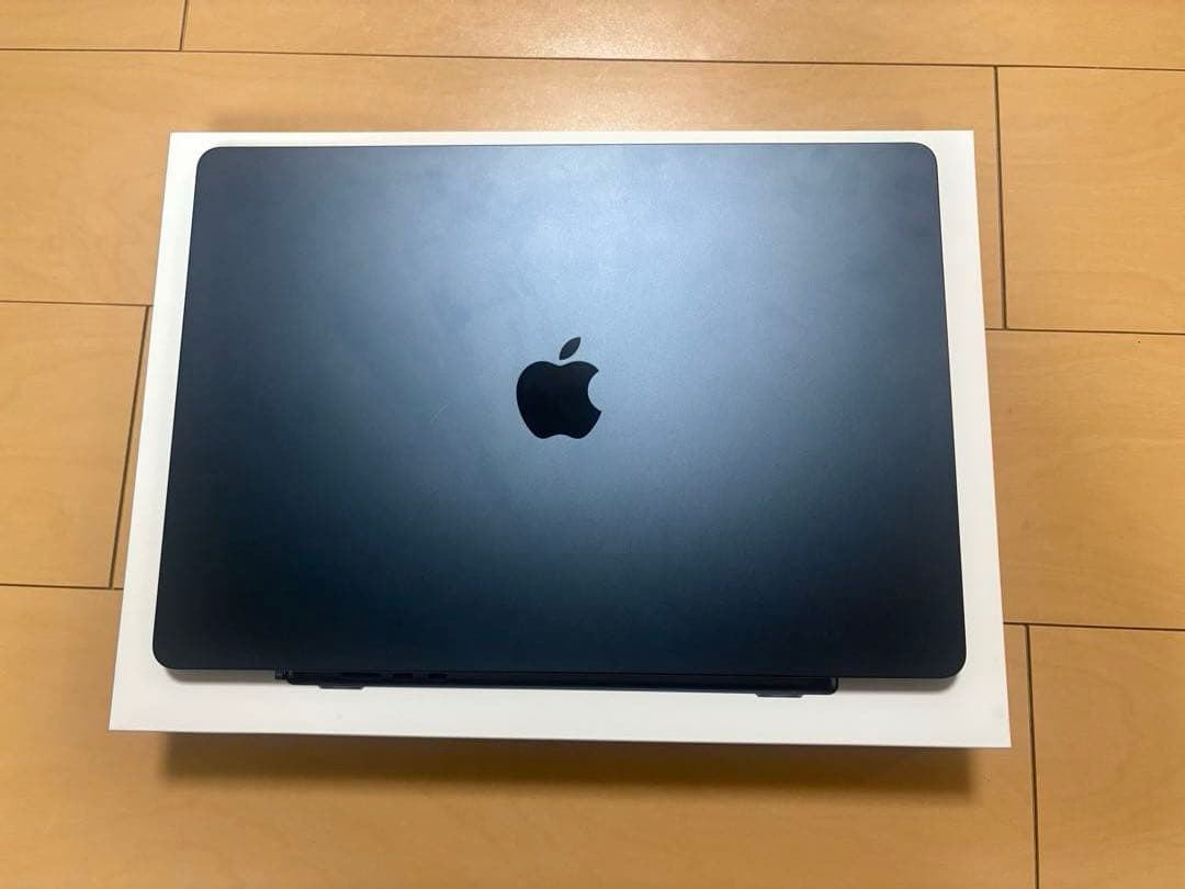 MacBook Air 15インチ2023 M2 8GB 512GB